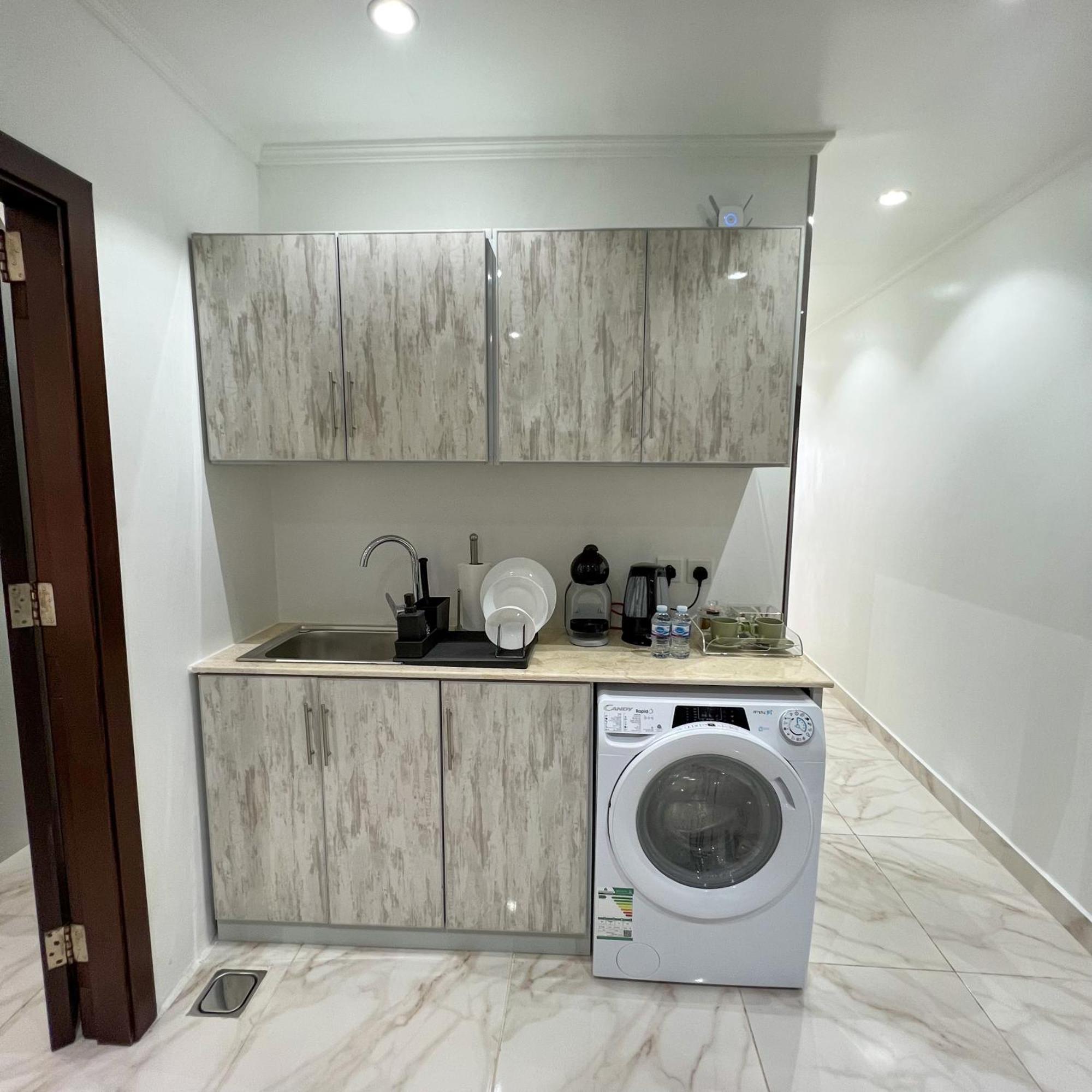 Apartamento Almasarat Tower Sea View Yidda Exterior foto