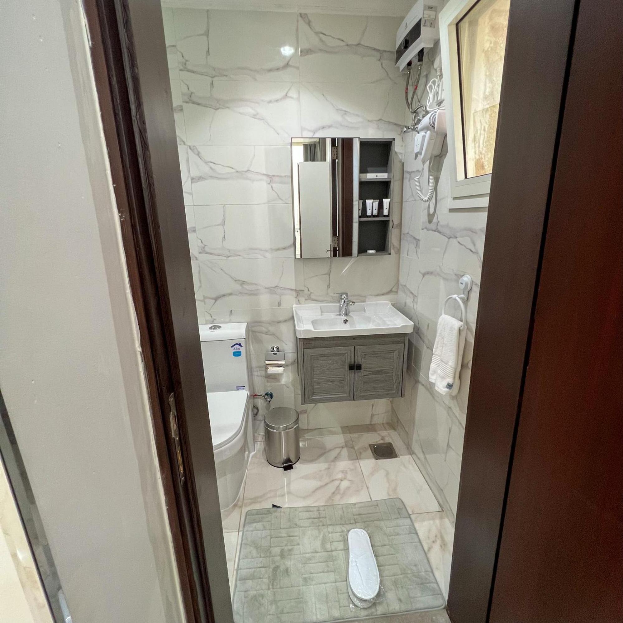 Apartamento Almasarat Tower Sea View Yidda Exterior foto